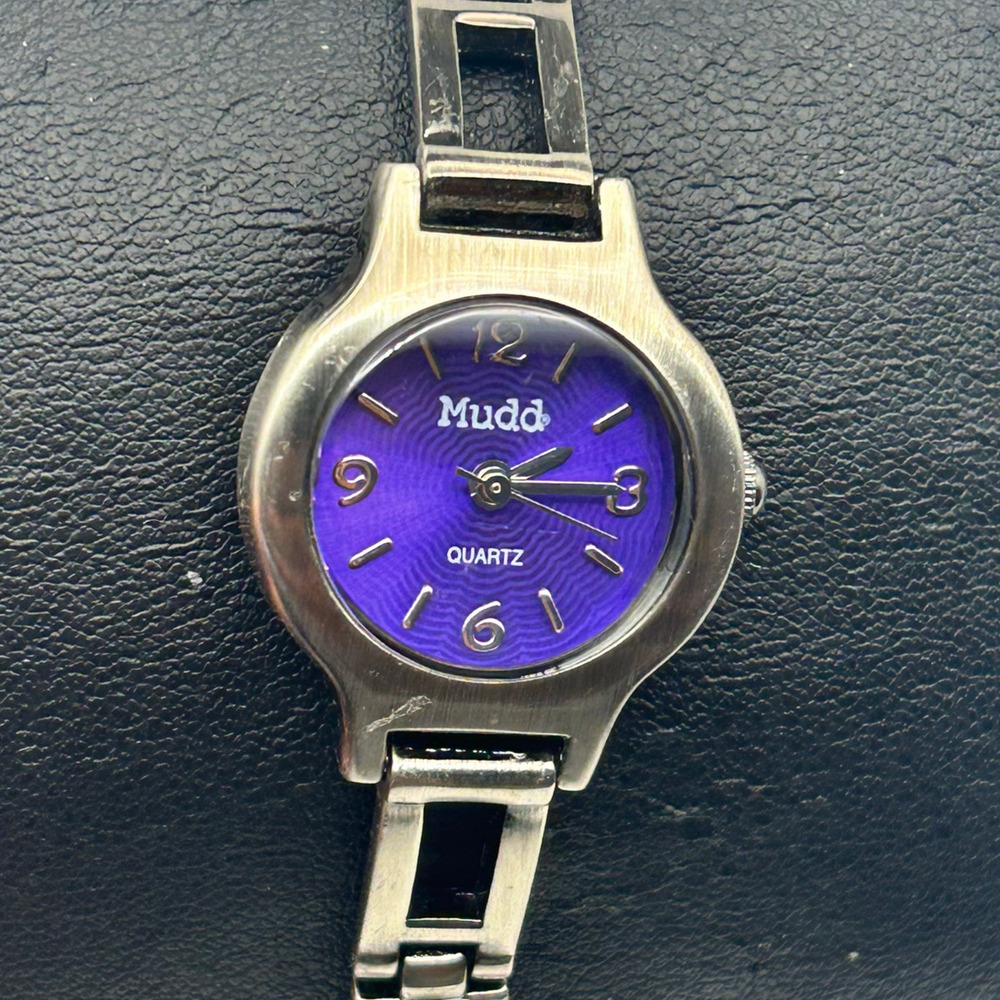 Mudd Metallic Gray Stainless Steel Women’s Quartz Watch Working